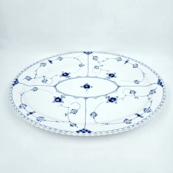 Musselmalet Helblonde Ovalt Fad nr. 1-1151. sortering 1 