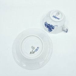 Bl Blomst Kantet Kaffekop nr. 10-8608. sortering 2  