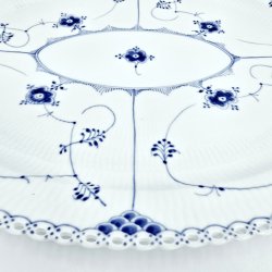 Musselmalet Helblonde Ovalt Fad nr. 1-1151. sortering 1 