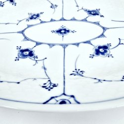 B &amp; G Musselmalet Ovalt Fad nr. 16. sortering 1 