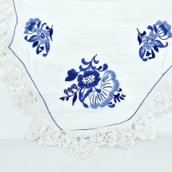 Bl Blomst Hndbroderet Dug  