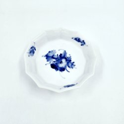 Bl� Blomst Kantet Flaskebakke nr. 10-8611. sortering 2 