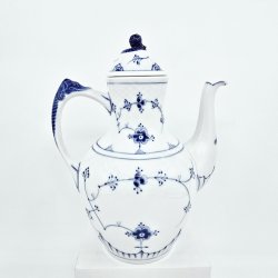 Bing &amp; Grndahl Musselmalet Lille Moccakande nr. 91C. sortering 2 