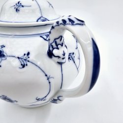 Bing &amp; Grndahl Musselmalet Tekande Rund Model nr. 92. sortering 2 