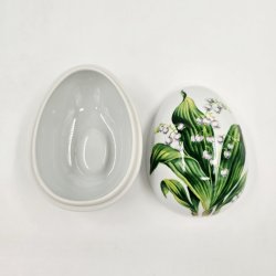 Royal Copenhagen Bonbonniere Liljekonval 2011. Sortering 1