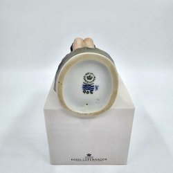 Royal Copenhagen Figur Dreng nr. 905. sortering 1  