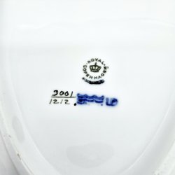 Royal Copenhagen Fiskestel Fiskefad nr. 3001-1212.  