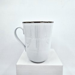 Royal Copenhagen Hvid Riflet Platin Krus nr. 497. sortering 1  