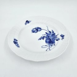 Bl� Blomst Svejfet Tallerken nr. 10-1624. sortering 1  