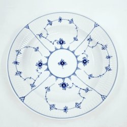 Musselmalet Riflet Dyb Tallerken nr. 607. sortering 2  