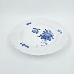 Bl Blomst Svejfet Middagstallerken nr. 10-1621. sortering 1