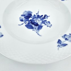 Bl Blomst Flettet Dyb Tallerken nr. 10-8105. sortering 1