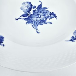 Bl Blomst Flettet Stor Dyb Tallerken nr. 10-8107. sortering 1