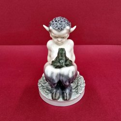 Royal Copenhagen Figur Faun Med Fr nr. 1713. sortering 1  