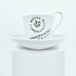 Royal Copenhagen Hvid Riflet Signatur hjhankskop &amp; underkop nr. 093 / 094. sortering 1