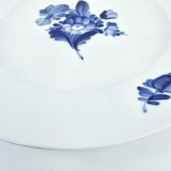 Bl Blomst Kantet Stor kagetallerken nr. 10-8514. sortering 2