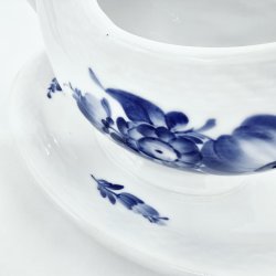 Bl Blomst Flettet Sovseskl nr. 10-8069. sortering 1 