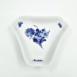 Bl Blomst Flettet Trekantet Asiet nr. 10-8278. sortering 1 