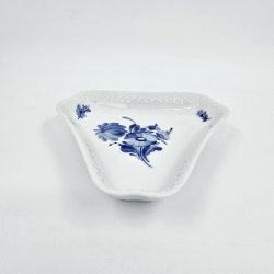 Bl Blomst Flettet Trekantet Asiet nr. 10-8278. sortering 1 