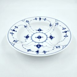 Musselmalet Riflet Dyb Tallerken nr. 1-168. sortering 2