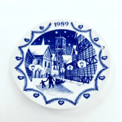 Royal Copenhagen Mini Juleplatte Jul I Ribe 1989