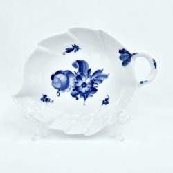 Bl� Blomst Flettet Blad Asiet nr. 10-8001. sortering 2 