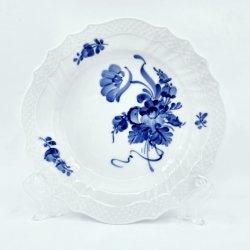 Bl� Blomst Svejfet Stor Kagetallerken nr. 10-1625. sortering 1