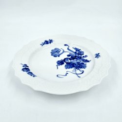 Bl� Blomst Svejfet Stor Kagetallerken nr. 10-1625. sortering 1
