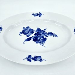 Bl� Blomst Kantet Ovalt Fad nr. 10-8605. sortering 2