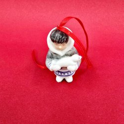 Royal Copenhagen Juleornament Grndlandske Dreng Figur nr. 153. 1 Sortering 