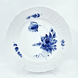 Bl� Blomst Svejfet Middagstallerken nr. 10-1710. sortering 1