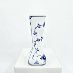 Musselmalet Riflet Vase nr. 676. sortering 2 