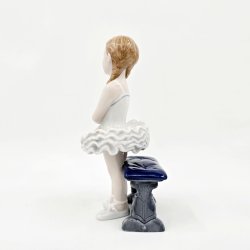Royal Copenhagen Figur Den Lille Ballerina nr. 137. sortering 1 