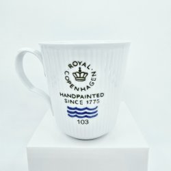 Hvid Riflet Signatur Krus nr. 103. sortering 2  