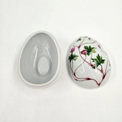 Royal Copenhagen Bonbonniere Geranium 2016. Sortering 1