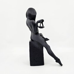 Royal Copenhagen Stjernetegnsfigur V�gten  