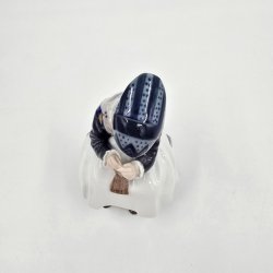 Royal Copenhagen Figur Amagerpige nr. 1314. sortering 2  