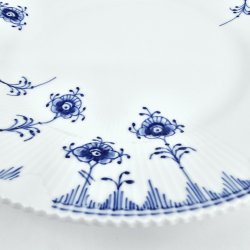 Royal Copenhagen Bl Elements Middagstallerken nr. 627. sortering 1  