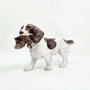 B & G Figur Spaniel Med Fugl nr. 2061. sortering 2