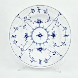 Musselmalet Riflet Dyb Tallerken nr. 604. sortering 1