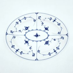 Musselmalet Riflet Ovalt fad nr. 1-345. sortering 1  