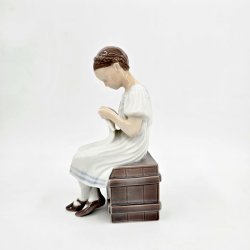 B &amp; G Figur Strikkende Grethe nr. 1656. Sortering 1