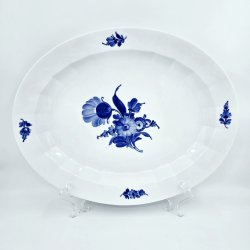 Bl� Blomst Kantet Stort Ovalt Fad nr. 10-8540. sortering 1 