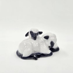 Royal Copenhagen Figur 2 Lam nr. 2769. sortering 1 