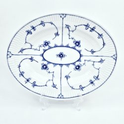 Musselmalet Riflet Ovalt Fad nr. 1-96. sortering 1 