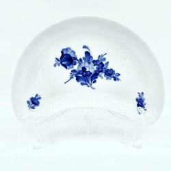 Bl� Blomst Flettet Halvm�ne Asiet nr. 8010. sortering 3  