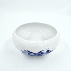 Bl� Blomst Flettet Skyllesk�l nr. 10-8224. sortering 1 Sj�lden 