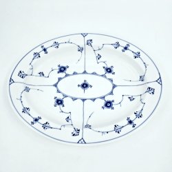 Musselmalet Riflet Ovalt fad nr. 1-98. sortering 2  