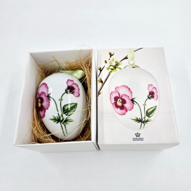 Royal Copenhagen Stort P�ske�g Stedmoder 2015. Sortering 1 