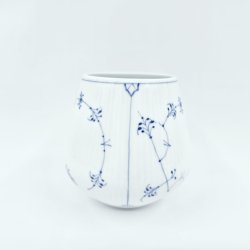 Musselmalet Riflet Vase nr. 680. sortering 1  